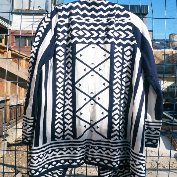 Alison Sheri Cardigan - Picture 4 of 4